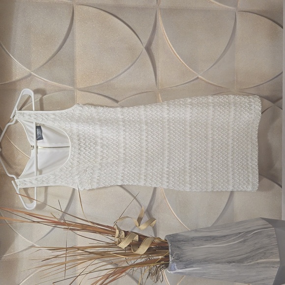 Guess Dresses & Skirts - Guess Women's Dress White Size 0 Built in Slip NWOT